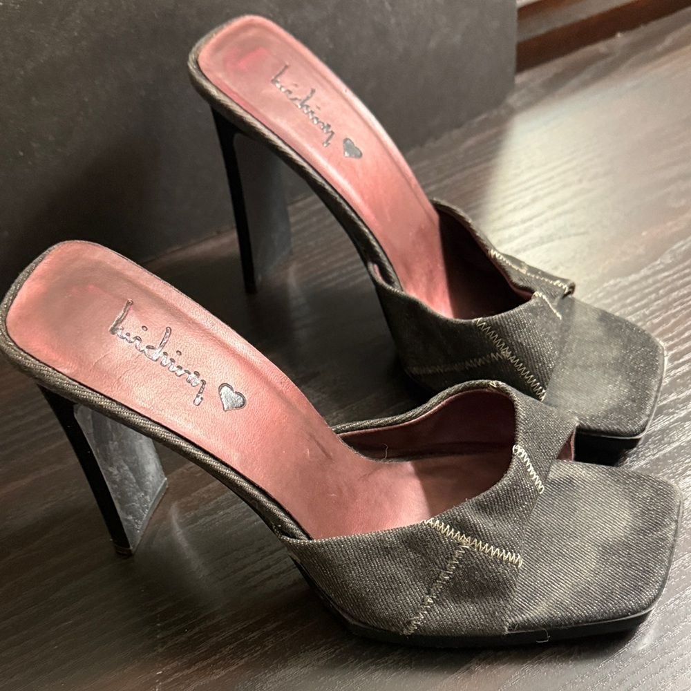 Luichiny Black Open-Toe Heels